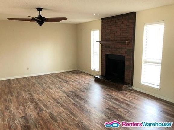3rd image of 363 Linkwood Dr