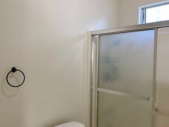 5th image of 8620 Bennett Ave #8624