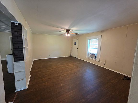 3rd image of 1203 N Anglin St