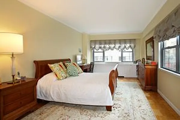 Sold by Douglas Elliman | media 10