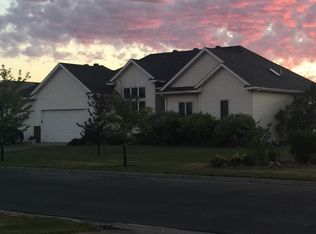 1518 Dorchester Ct, West Fargo, ND 58078