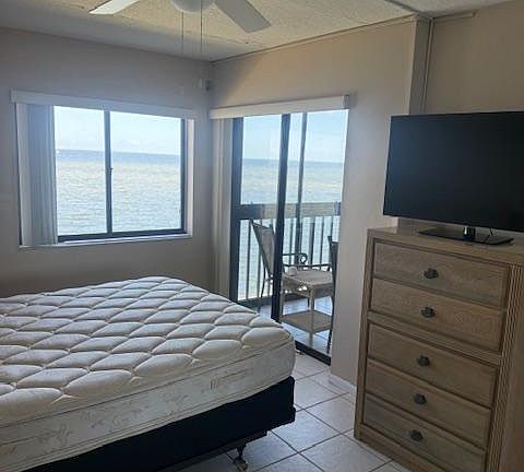 3rd image of 2467 S Washington Ave APT 201B