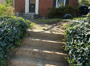 1202 W Braddock Rd, Alexandria, VA 22302