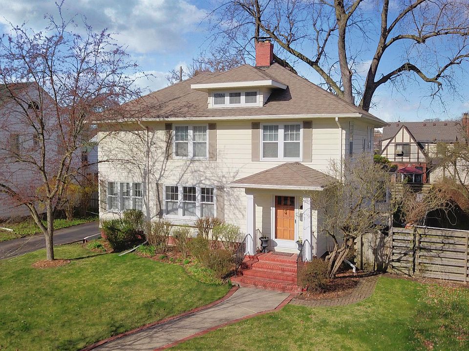 1st image of 806 Kensington Ave