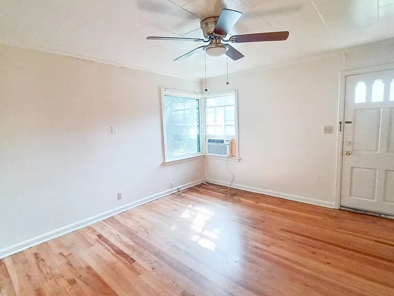 315 W Grove St #315 — Photo 2