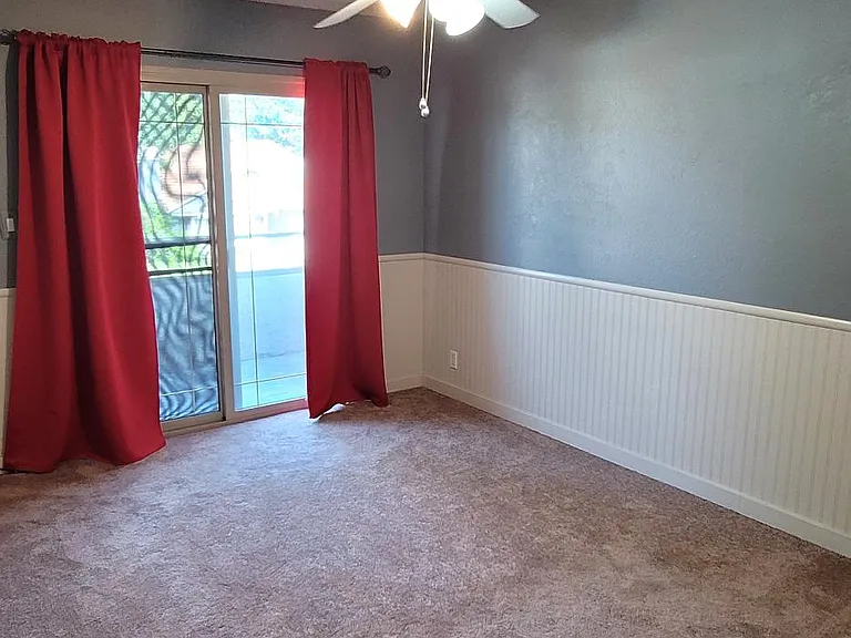 152 Redwood Ave — Photo 23