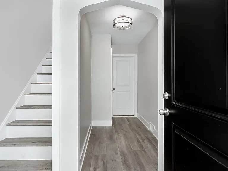 1 820/822 E 5th St #1 — Photo 4