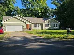 13104 22 Mile Rd, Marshall, MI 49068