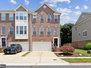 82 Two Rivers Dr, Edgewater, MD 21037