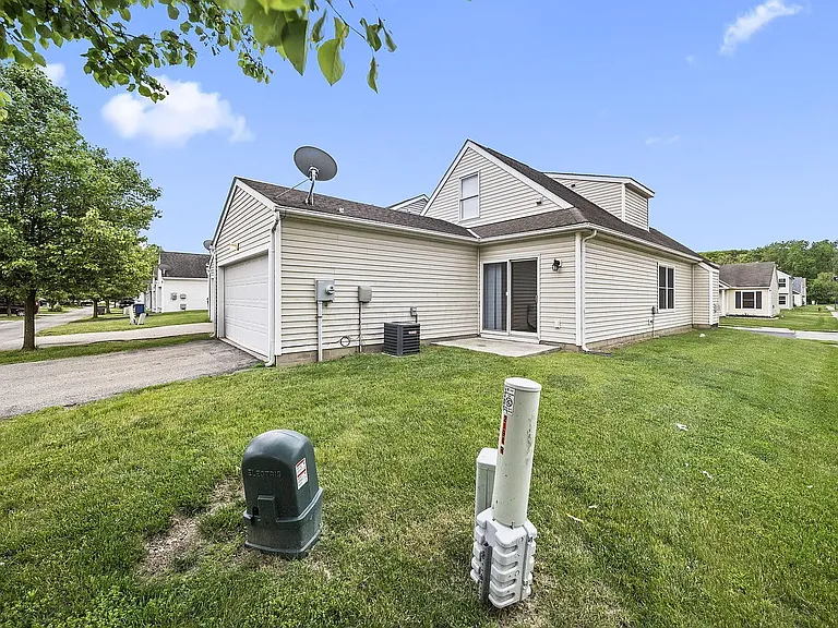 2194 Rustic Ledge Dr — Photo 4