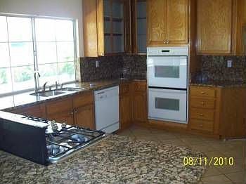 5th image of 14131 Sacramento St