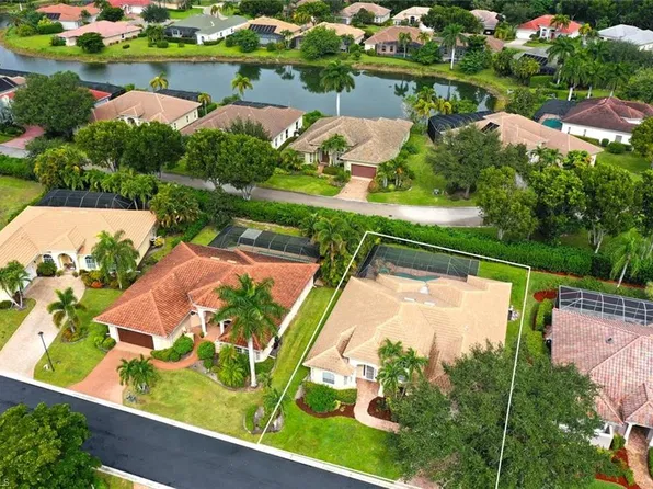 24924 Fairwinds LN, BONITA SPRINGS, FL 34135