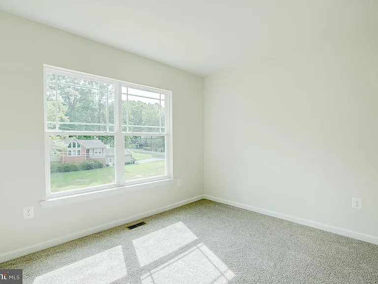 1002 Aquia Dr — Photo 14