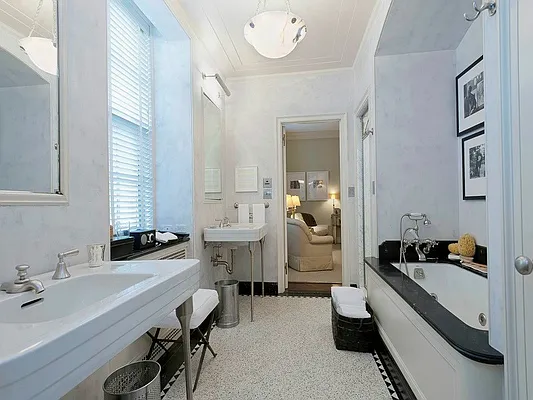 Sold by Sotheby's International Realty | media 12