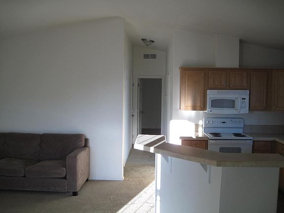 4th image of 13223 N 18th Pl