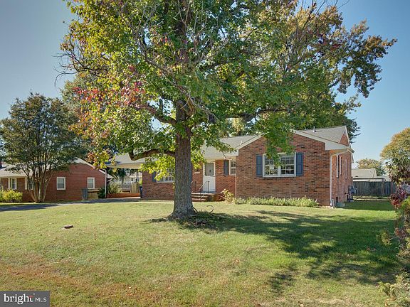 4th image of 4112 Redwood Cir