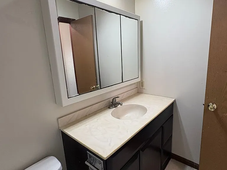 828 Dondee Dr — Photo 24