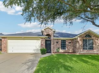 6925 Evening Shade Ln, Arlington, TX 76002