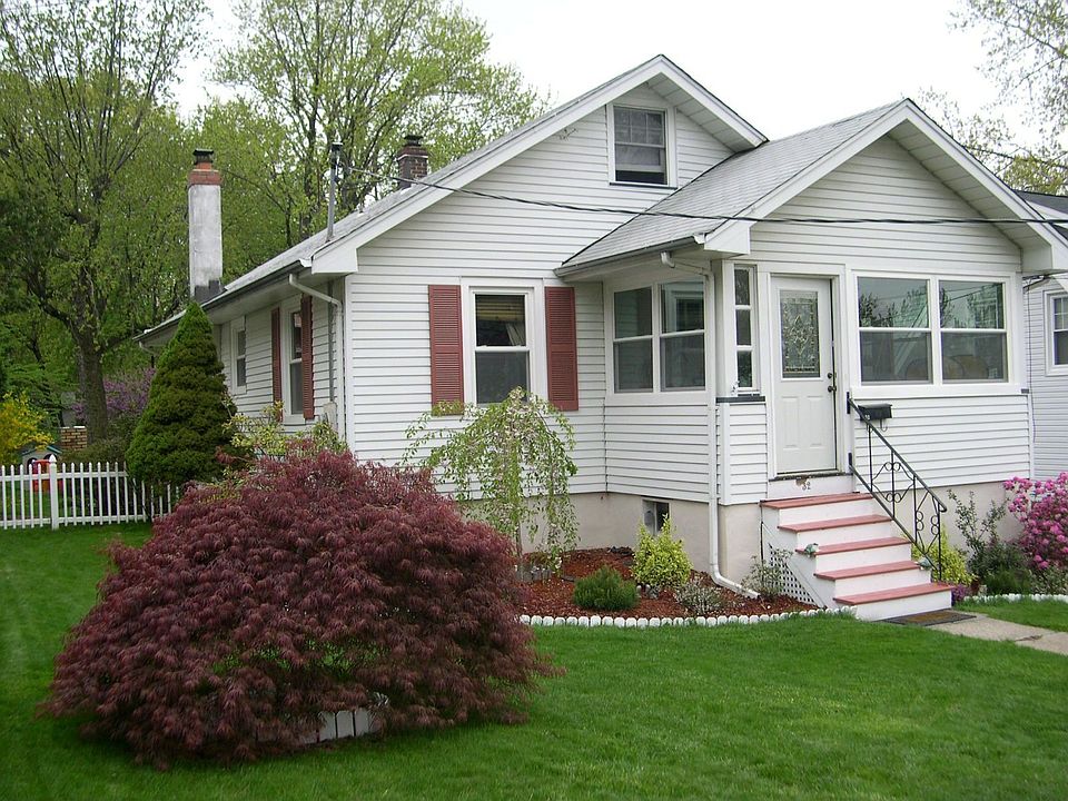 1st image of 32 Elmwood Ter