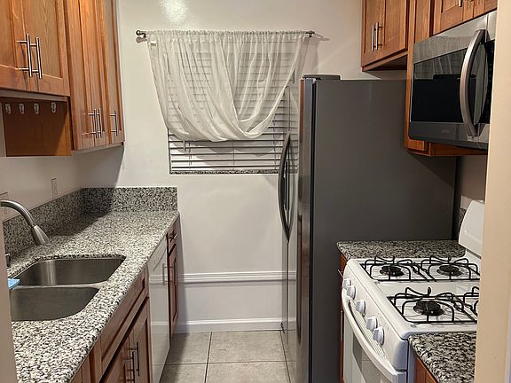 5th image of 6245 Longford Dr APT 2
