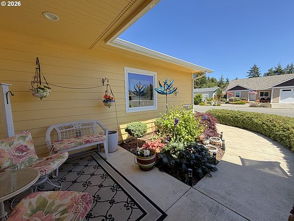 5th image of 63410 Nathan Dr