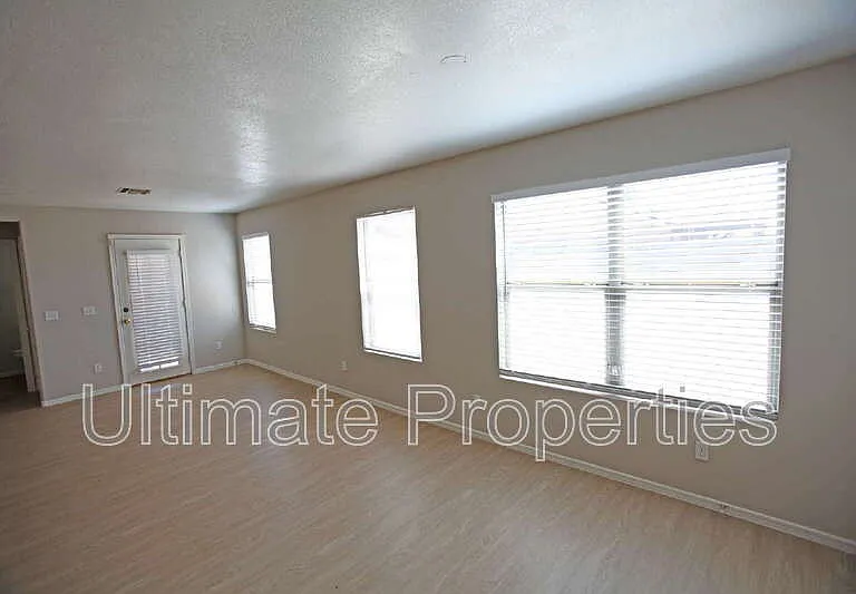12885 N Tonya St — Photo 5