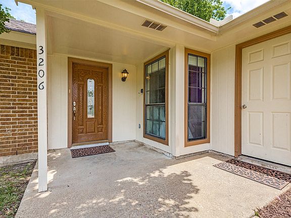 2nd image of 3206 Wintersmith Dr