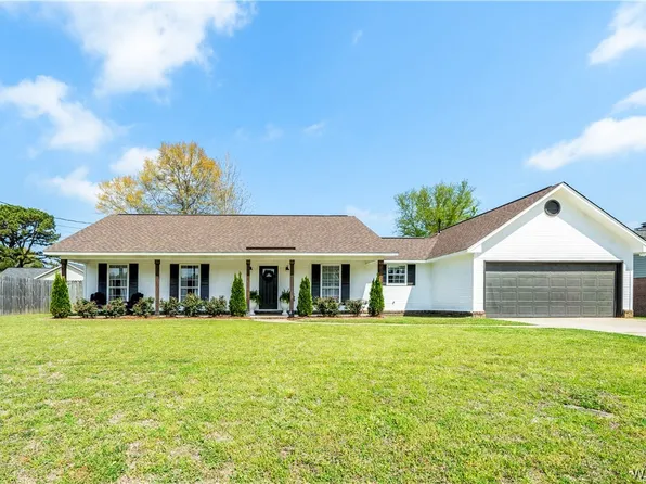 2606 New Forest St, Northport, AL 35475