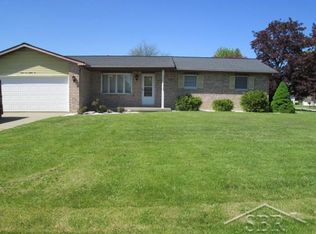 4482 Persimmon Dr, Saginaw, MI 48603