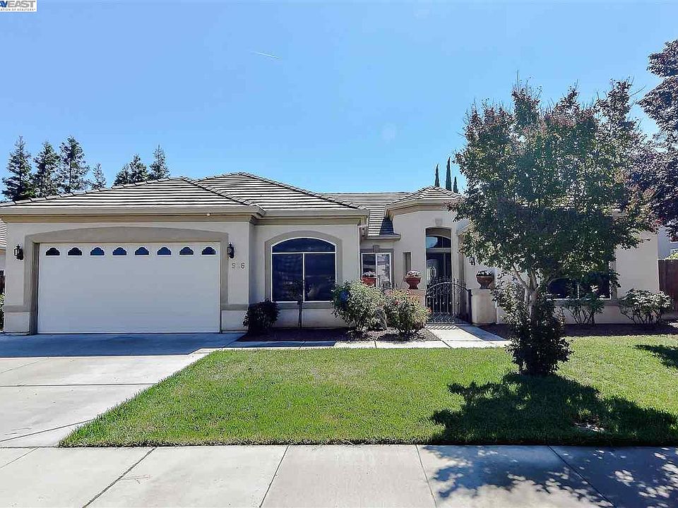 1st image of 936 Sweet Pea Ln