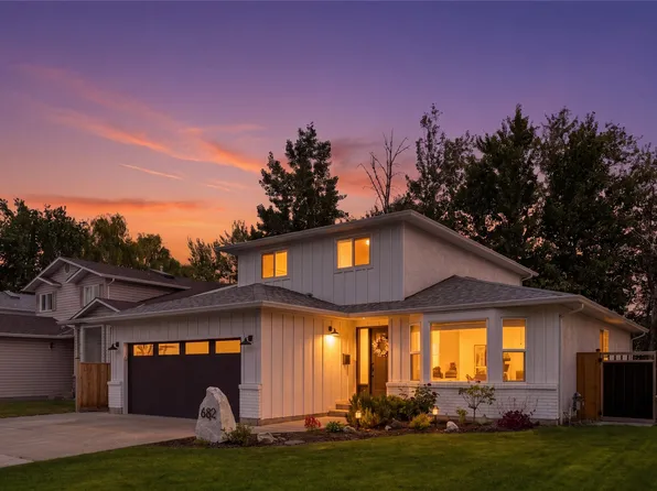 682 Cook Rd, Kelowna, BC V1W 3G7