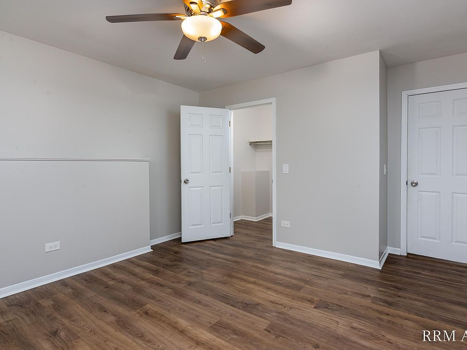 Pioneer Court Apartments 918 N Pioneer Rd Waukegan IL Zillow