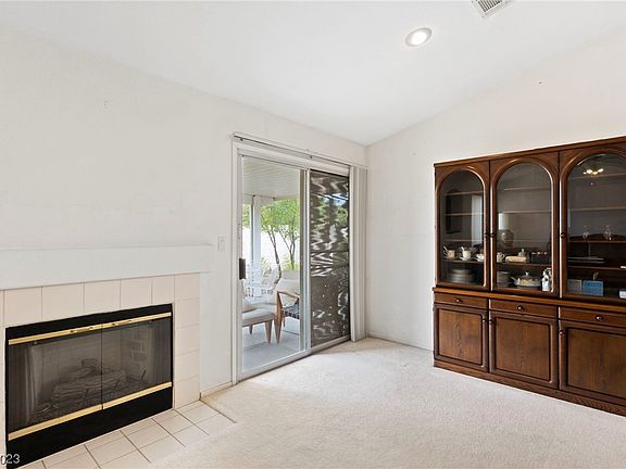 5th image of 4323 Totano Dr