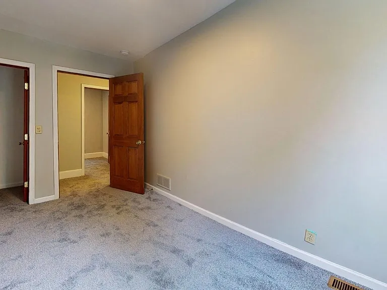 2053 W 95th St — Photo 87