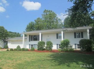 208 Eagle Dr, Green Valley, IL