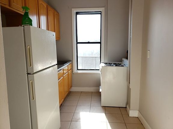3rd image of 2522 Bedford Ave #22A