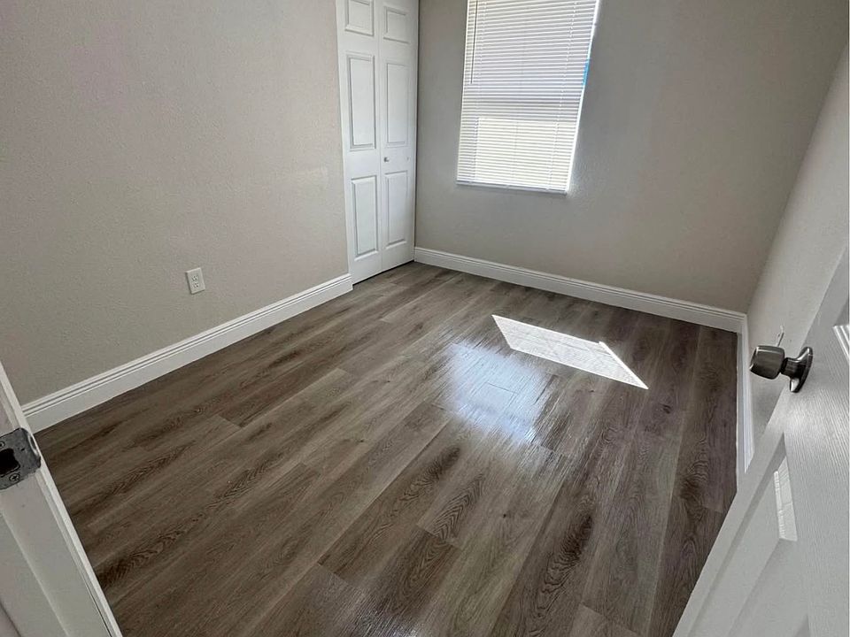 1st image of 930 N Iowa Ave APT 6