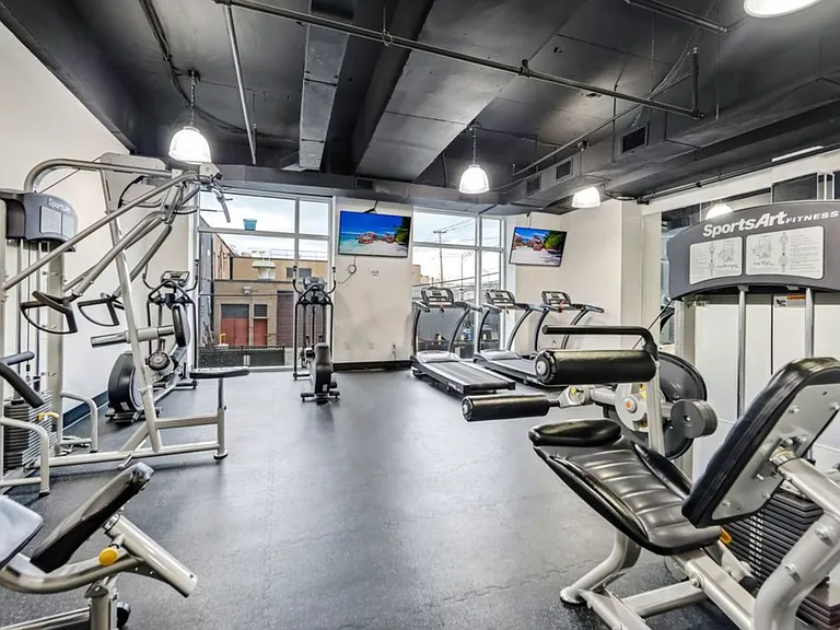1702 Park Ave #401 — Photo 9