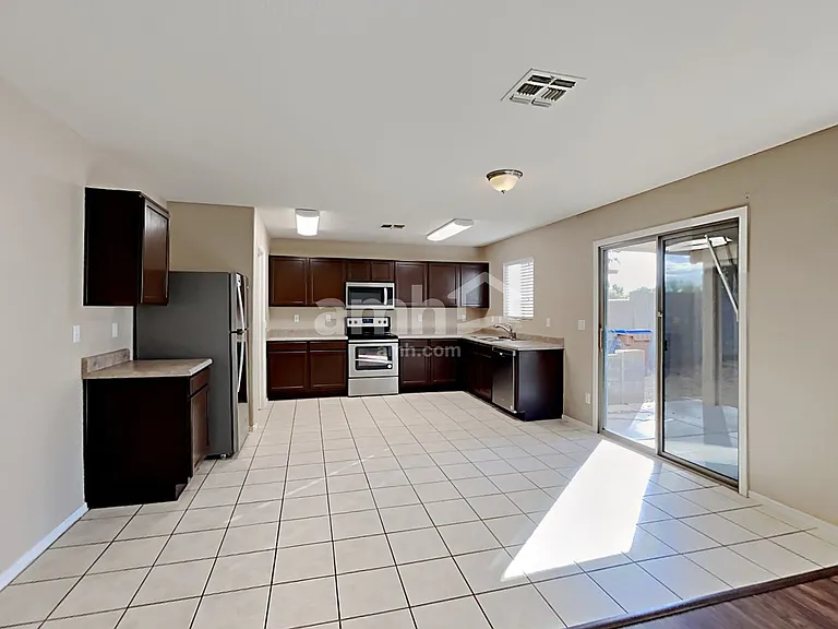 1117 E Dust Devil Dr — Photo 4