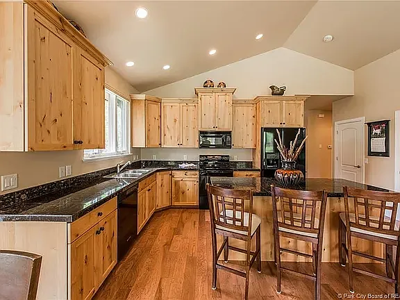 1314 N Montreux Dr — Photo 7