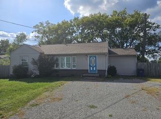 900 Cowan Ave, Shelbyville, TN 37160