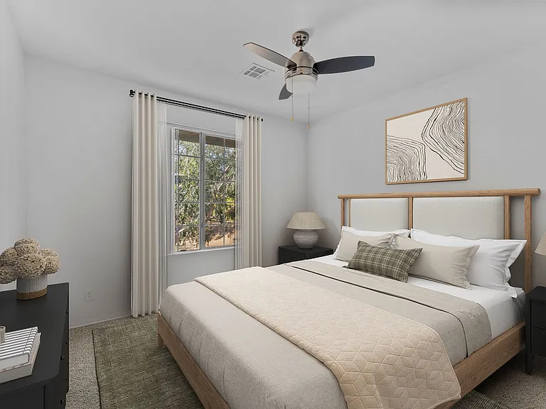 Coronado Glen Apartments — Photo 14