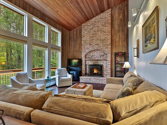 3rd image of 26 Ellisons Lake Road