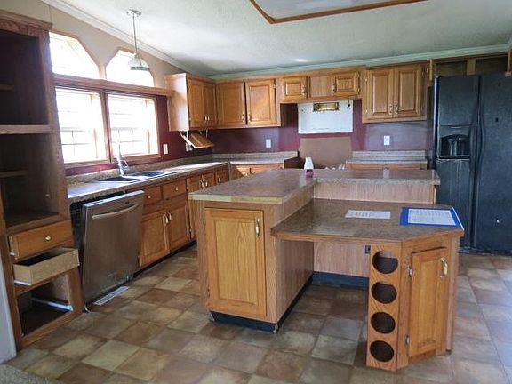 3rd image of 6615 E County Road 1200 N