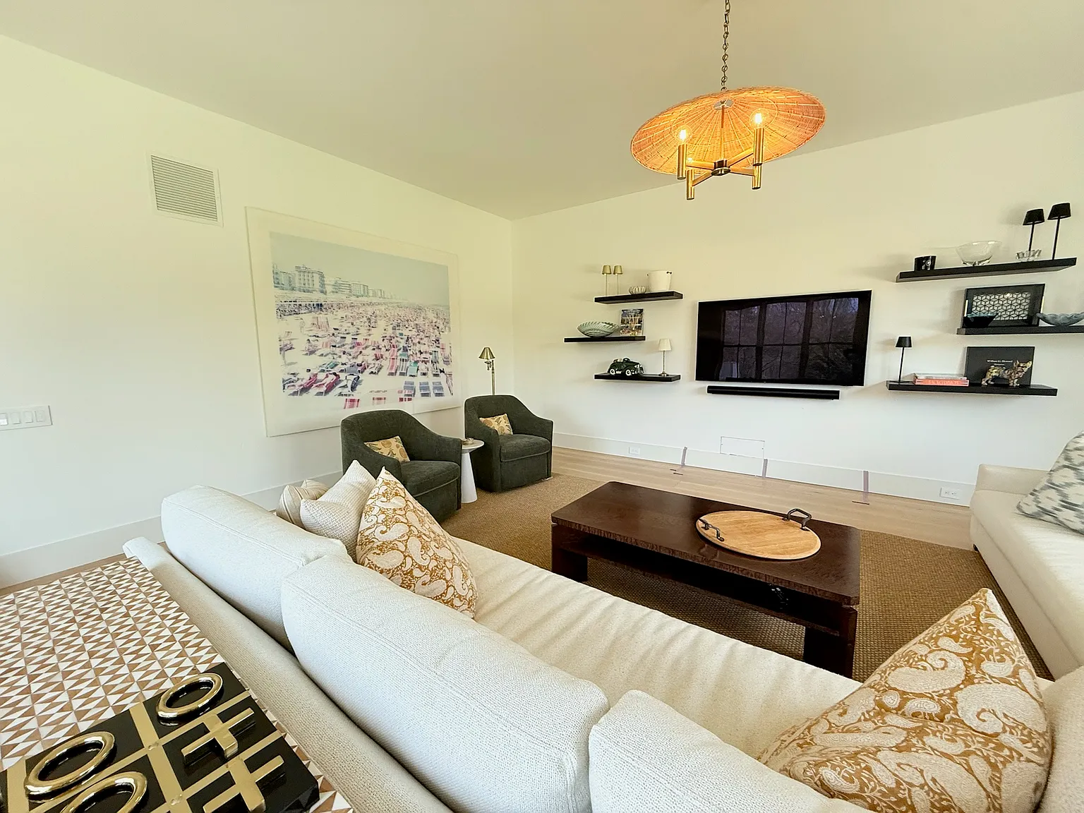 Sag Harbor Village Stylish Retreat - Week of US Open + July 2 Wks — Photo 4
