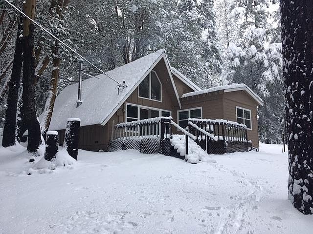 1st image of 27125 Columbia Dr