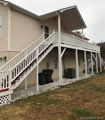 1st image of 216 Canal Dr