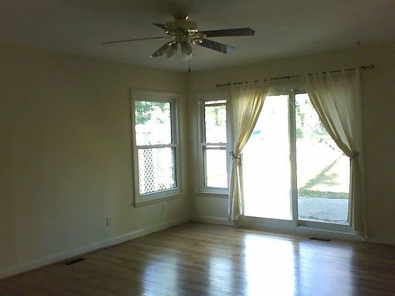 5th image of 2800 Wynnewood Dr