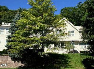 633 Danbury Rd APT 20, Ridgefield, CT 06877