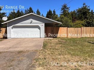 280 SW Range Dr, Waldport, OR 97394
